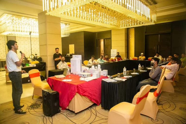आज ज्येष्ठ सांसद जबराले  राष्ट्रपतिबाट  शपथ लिने