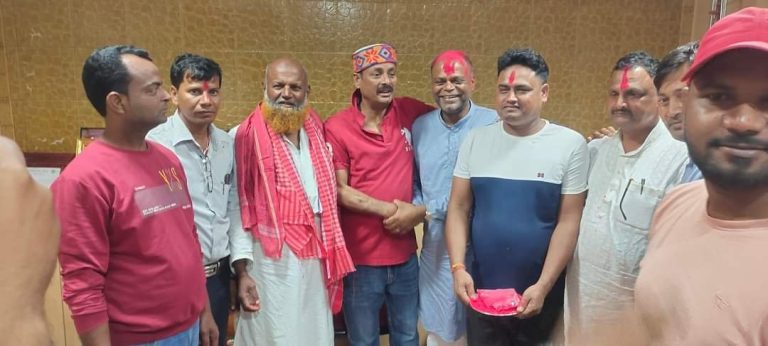 जसपाबाट निर्वाचित वडा अध्यक्ष एमाले प्रवेश गरे