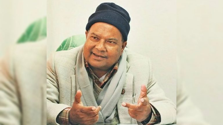 पदाधिकारी गाली खाइरहेका छन्, प्रशासकीय प्रमुखहरु कमाइरहेका छन् : सांसद कर्ण