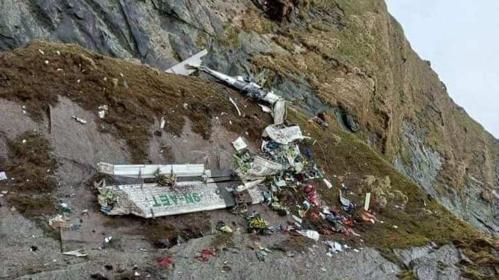 बाटो बिराएर उचाइ लिन खोज्दा दुर्घटना