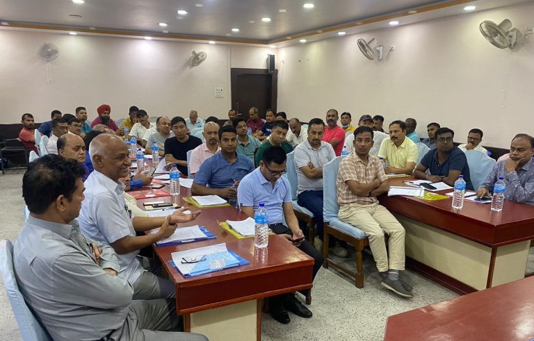कर सम्बन्धमा सरोकारवालासँग छलफल, “घरबहाल कर उठे अन्य सबै कर खारेज गर्छु” : मेयर सिंह