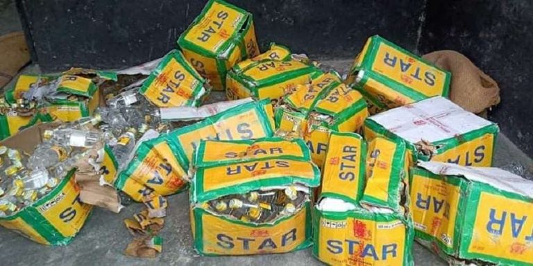 सीमावर्ती क्षेत्रका चोरबाटो हुँदै मदिरा तस्करी