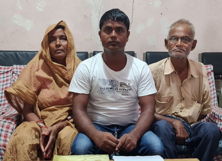 मुन्ना वीरगन्ज देखि भारतको राजधानी दिल्ली सम्म पैदल यात्रा गर्ने