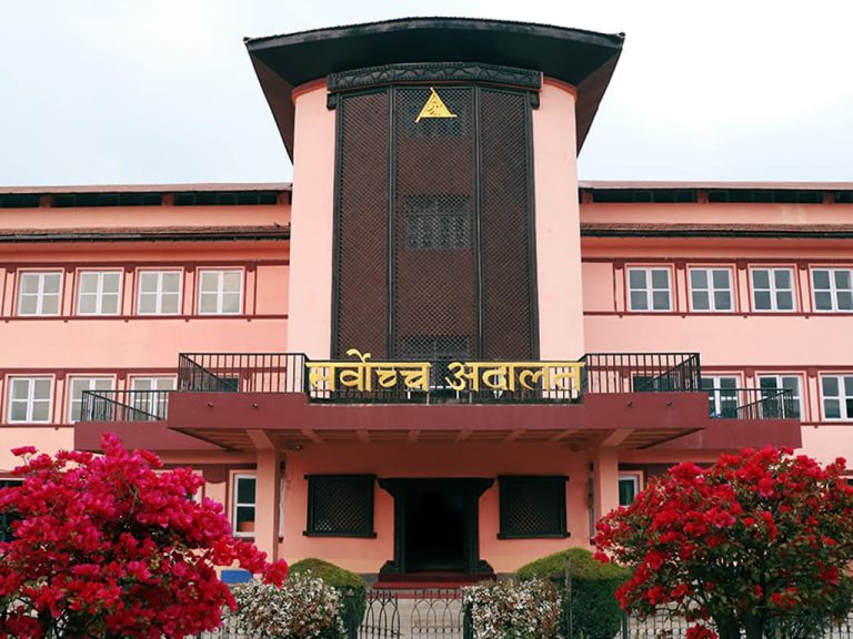 प्रतिनिधिसभाको पुनःस्थापनाको माग गर्दै एमालेद्वारा सर्वोच्चमा रिट