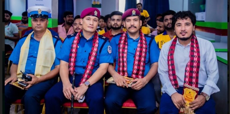 धोनीको ४१ औँ जन्मोत्सवको अवसरमा रक्तदानसँगै विभिन्न विद्यालयलाई खेलकुद सामाग्री वितरण