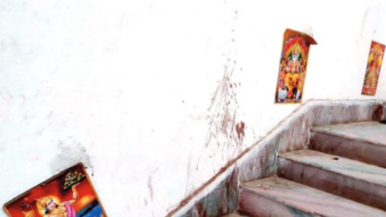 भित्तामा भगवान