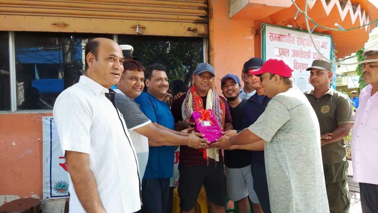 बिरगंज भन्सारका प्रहरी निरीक्षक बमको बिदाइ कार्यक्रम सम्पन्न ।