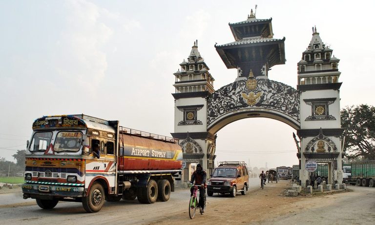 एक वर्षमा एक खर्ब ७७ अर्बको इन्धन आयात