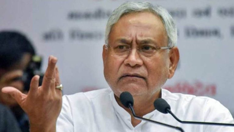 मुख्यमन्त्री नितिश भाजपाको साथ छोडेर लालु सँग सरकार बनाउने तयारीमा