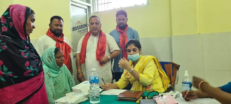 मेयर सिंहले घरदैलोमै स्वास्थ्यकर्मी पठाएर स्वास्थ्य उपचार सेवा दिन थाले