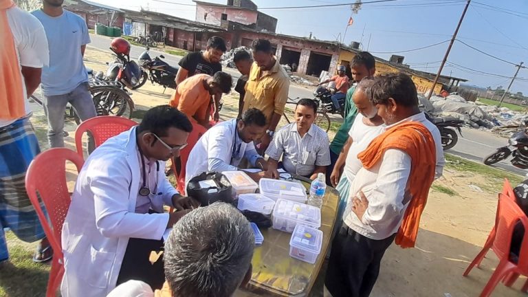 अलौमा निःशूल्क स्वास्थ्य शिविर सम्पन्न