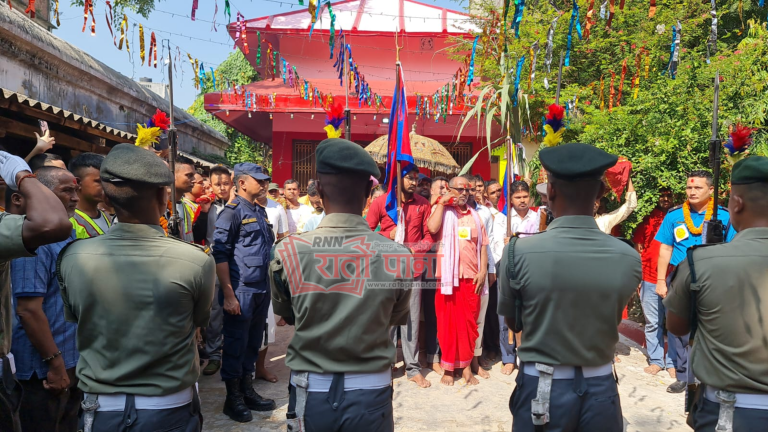 तराई मधेशमा खोईच भर्ने परम्पराको विशिष्ट महत्व, वीरगन्जमा मेलाको रमझम ( फोटोफिचर )