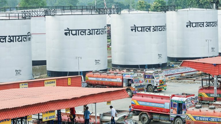 पेट्रोलियम पदार्थको मूल्य बढेर आयो