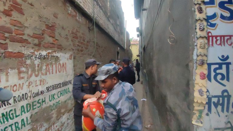 पर्सा : रानीघाटको ४ वटा चामल गोदाममा छापामारी