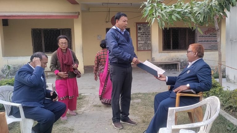 वीरगञ्ज महानगरको अनुगमन निरन्तर, सोमबार २ प्रअसहित ८ शिक्षकसँग स्पष्टिकरण माग