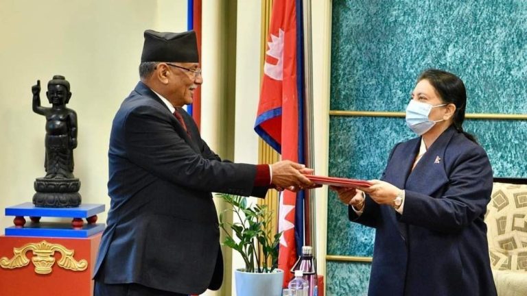 प्रधानमन्त्री प्रचण्डले विश्वासको मत लिएपछि मात्र मन्त्रिमण्डल विस्तार गर्ने तयारीमा