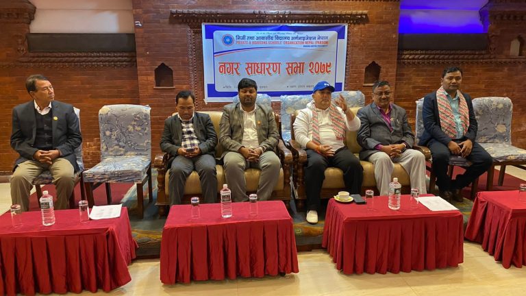 शिक्षालाई राजनीतिकरण नगरौँ : मेयर सिंह