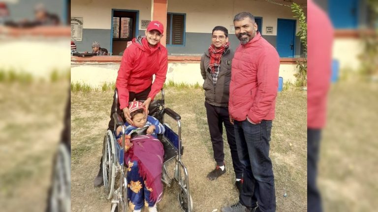आशा किरण केन्द्रलाइ व्हीलचेयर