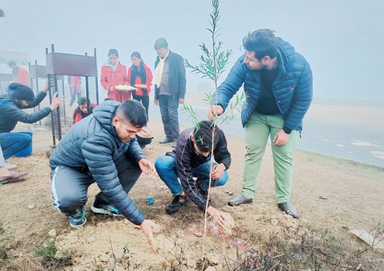 हेल्प टुगेदर फाउण्डेशनद्वारा वीरगञ्जको आईसिपी क्षेत्रमा वृक्षरोपण