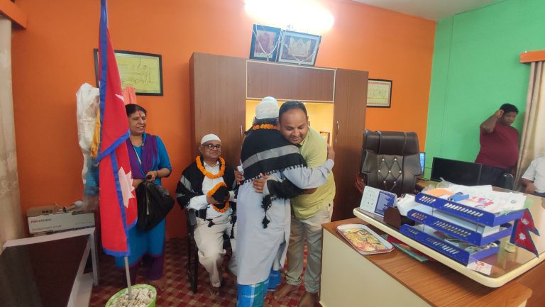 वीरगन्ज : वडा नं. ८ द्वारा हजयात्रीको सम्मान तथा बिदाइ