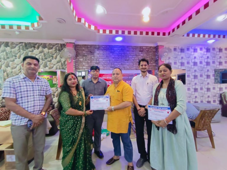 भोलेन्टियरद्वारा आयोजित आकस्मिक रक्तदान कार्यक्रममा ३० जनाले गरे रगत दान (फोटो फिचर)