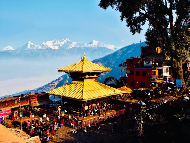 मनकामना मन्दिरको धर्मशालामा  स्थानीयको तालाबन्दी