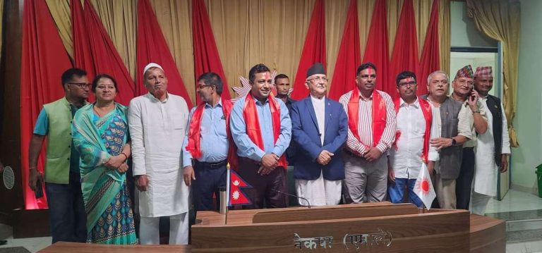 जसपा परित्याग गरि माओवादीमा गएका पर्साका केही नेताहरु एक वर्ष नबित्दै एमाले प्रवेश गरे