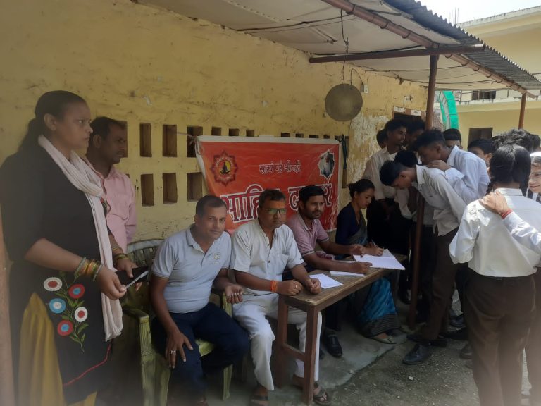 साहिब दरबारको आयोजनामा माइस्थान विद्यापीठमा आँखा शिविर