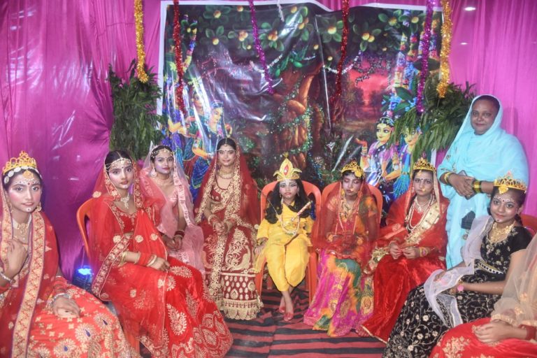 वीरगन्जमा करिब ३५ वर्षपछि झूलन महोत्सवको रौनक (फोटोफिचर)