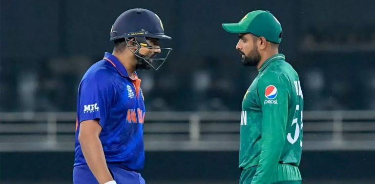 पाकिस्तानका तीव्र गतिका बलरहरूका बाबजुद भारतद्वारा २ सय ६७ रनको प्रतिस्पर्धात्मक लक्ष्य प्रस्तुत