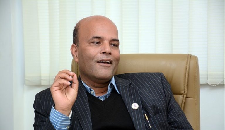 दातृ निकायबाट आएको सहयोग र खर्चको विवरण संसदलाई जानकारी गराउन अमरेशकुमार सिंहको माग