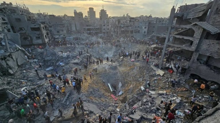 गाजास्थित शरणार्थी शिविरमा भीषण आक्रमण, हमासका बरिष्ठ कमाण्डरसहित ५० जनाको मृत्यु