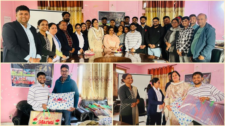 तेस्रो वार्षिकोत्सवको अवसरमा पिकलेन्सद्वारा नारायणी अस्पताललाई विभिन्न सामग्री हस्तान्तरण