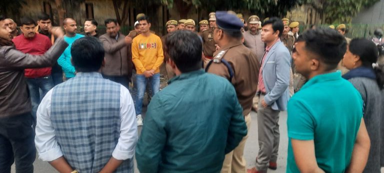स्पा सेन्टरमा छापा मारेर ३ युवतीको उद्दार, ७ जना पक्राउ ।