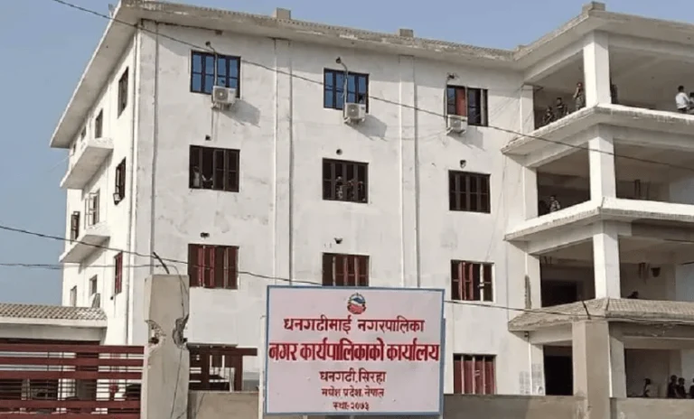 धनगढीमाई नगरपालिकाका प्रमुख प्रशासकीय अधिकृतसहित १८ जनाविरुद्ध मुद्दा