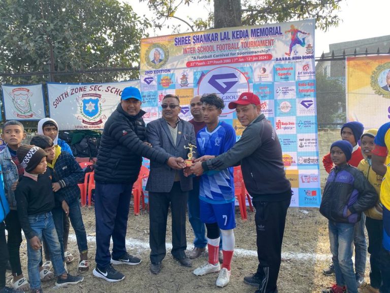 अन्तर विद्यालय फुटबल प्रतियोगिता : तेस्रो दिन डिपिएस र मुनलाईट विजयी