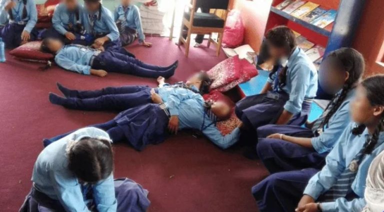 गर्मीले बेहाल बिद्यार्थी, बिद्यालय बिदा दिन अभिभावकको अनुरोध