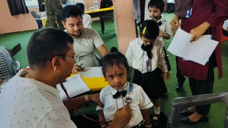 लिटिल स्टेप्स मोन्टेसरीमा स्वास्थ्य शिविर सम्पन्न