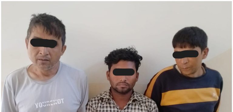 नक्कली नेपाली नोट र खैरो हेराइनसहित तीन जना पक्राउ