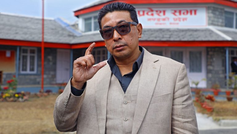 दीपक मनाङेले राजीनामा दिदै भने – अब मेरो भाइ मन्त्री बन्छ