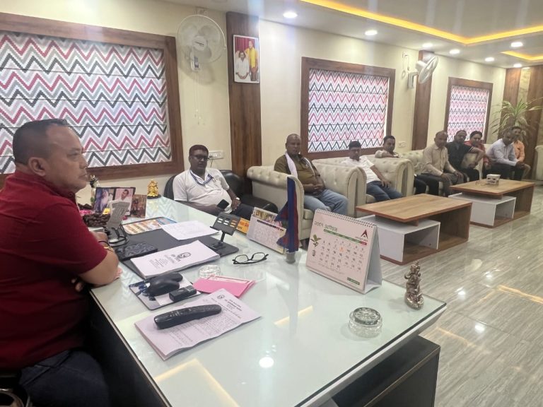 सफा देखिएको सिर्सिया नदी फोहर नगर्न मेयर सिंहको निर्देशन, उद्योगीहरुले गरे प्रतिबद्धता