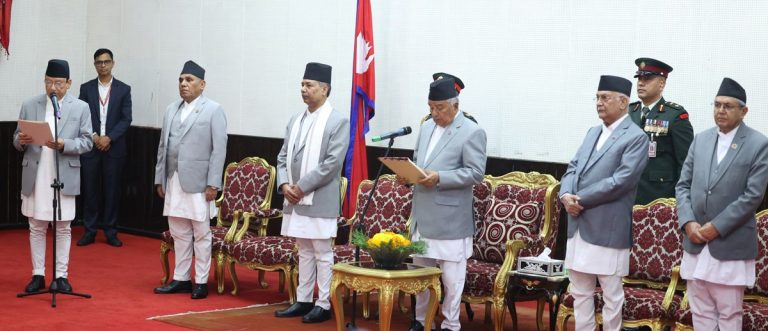 आजै प्रधानन्यायाधीशमा नियुक्त राउतले लिए पद तथा गोपनीयताको शपथ