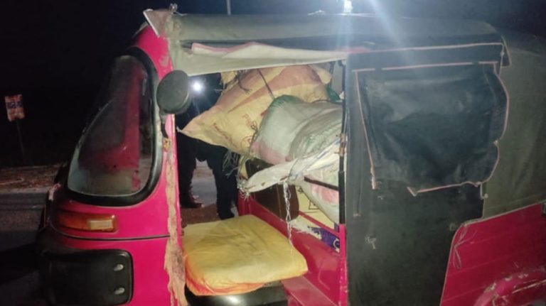१ सय २३ किलो गाजासहित टेम्पो चालक पक्राउ