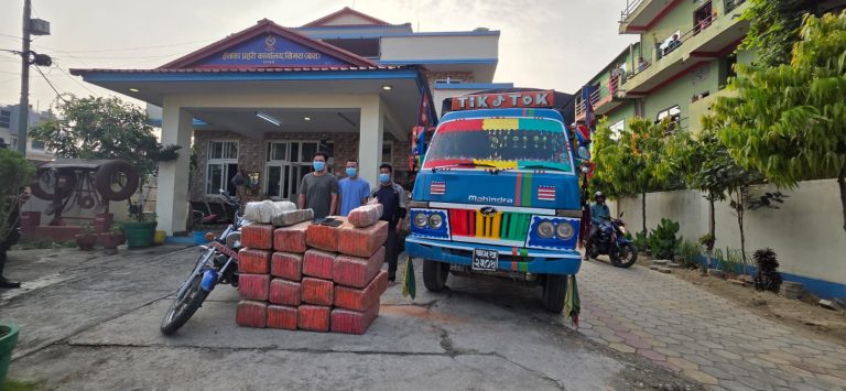 साढे तीन क्विन्टल बढी गाँजा र ट्रक सहीत ५ जना पक्राउ
