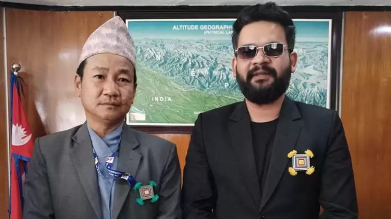 सम्पत्ति विवरण सार्वजनिक भएपछि हर्कको व्यंग्य: “जनतासँग लसुन छैन, नेतासँग सुन नै सुन”