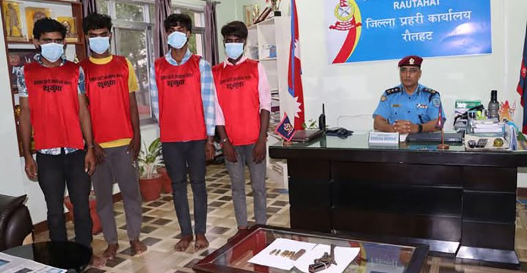 टिकटक बनाउन भन्दै खोलामा लगेर बालकको हत्या गर्ने ४ जना पक्राउ
