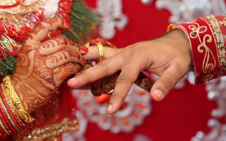 बिहेका लागि निस्कने तयारीमा रहेका दुलाहालाई प्रेमिकाले गरिन फिल्मी शैलीमा घरबाटै अपहरण