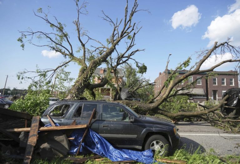 अमेरिकामा विनाशकारी आँधी : २७ जनाको मृत्यु, लाखौँ घरमा क्षति