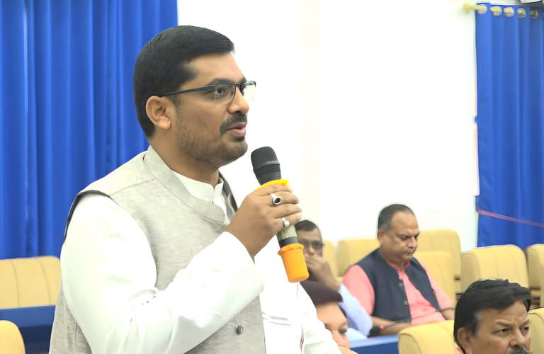 मधेश प्रदेश सांसद सरोज कुमार सिंह निलम्बित
