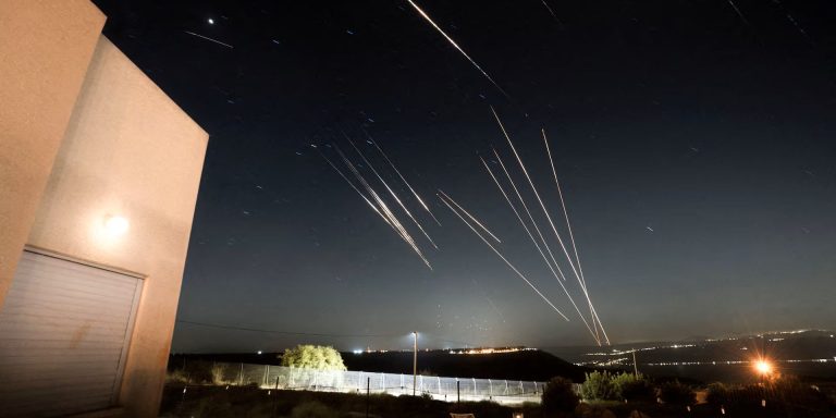 युद्धविरामको चर्चाबीच इरानले इजरायलतर्फ हान्यो मिसाइल